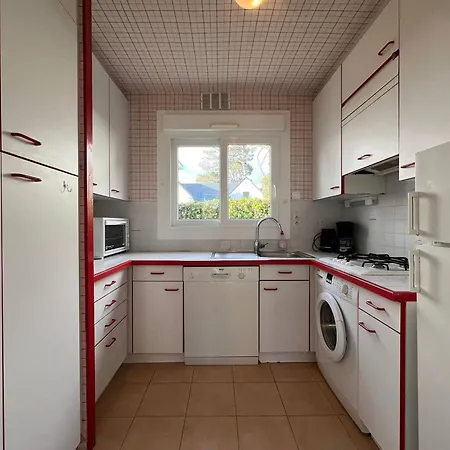 Holiday home Maison Cosy A - 3 Chambres, Terrasse, Jardin, Wifi - 150m De La - Fr-1-377-34